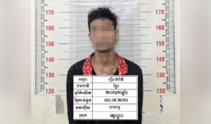 警察は、金融信用担当者を殺害した強盗事件で男を逮捕、残り5人を追跡中