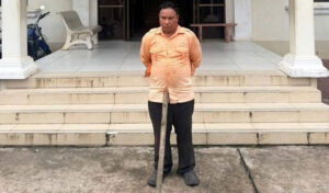 金属パイプを使った殺人容疑で男が逮捕